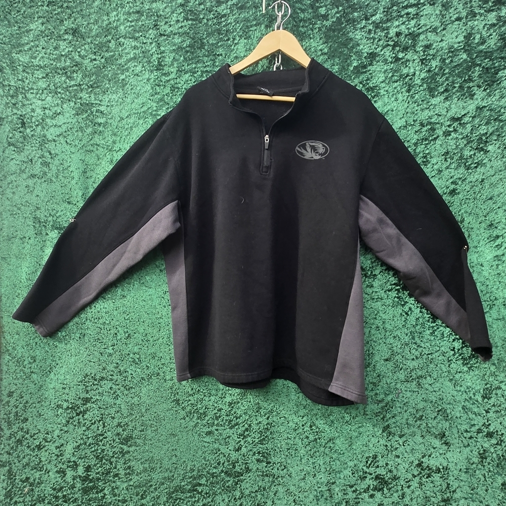Colosseum Black and Gray Quarter-Zip Top